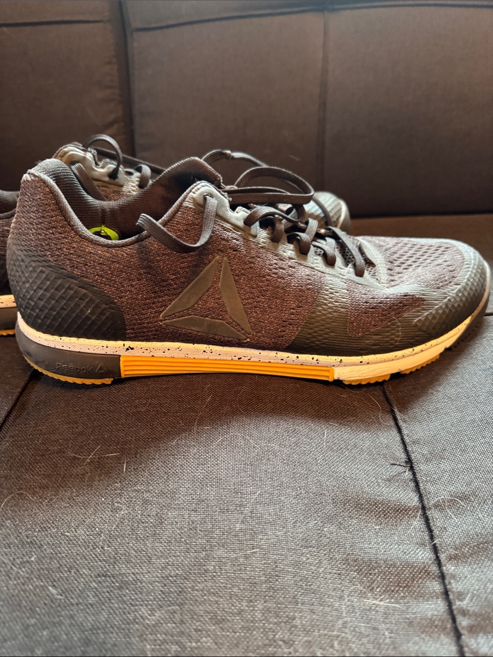 Reebok Men's Gray and Yellow Cross Training Shoe